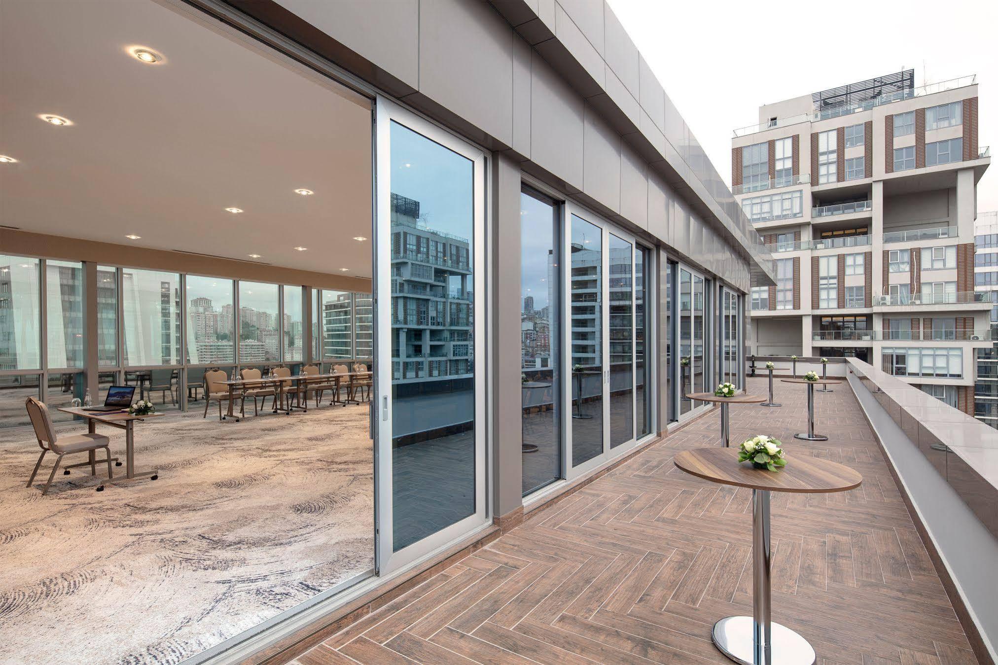 Delta Hotels By Marriott Istanbul Vadi Exterior photo