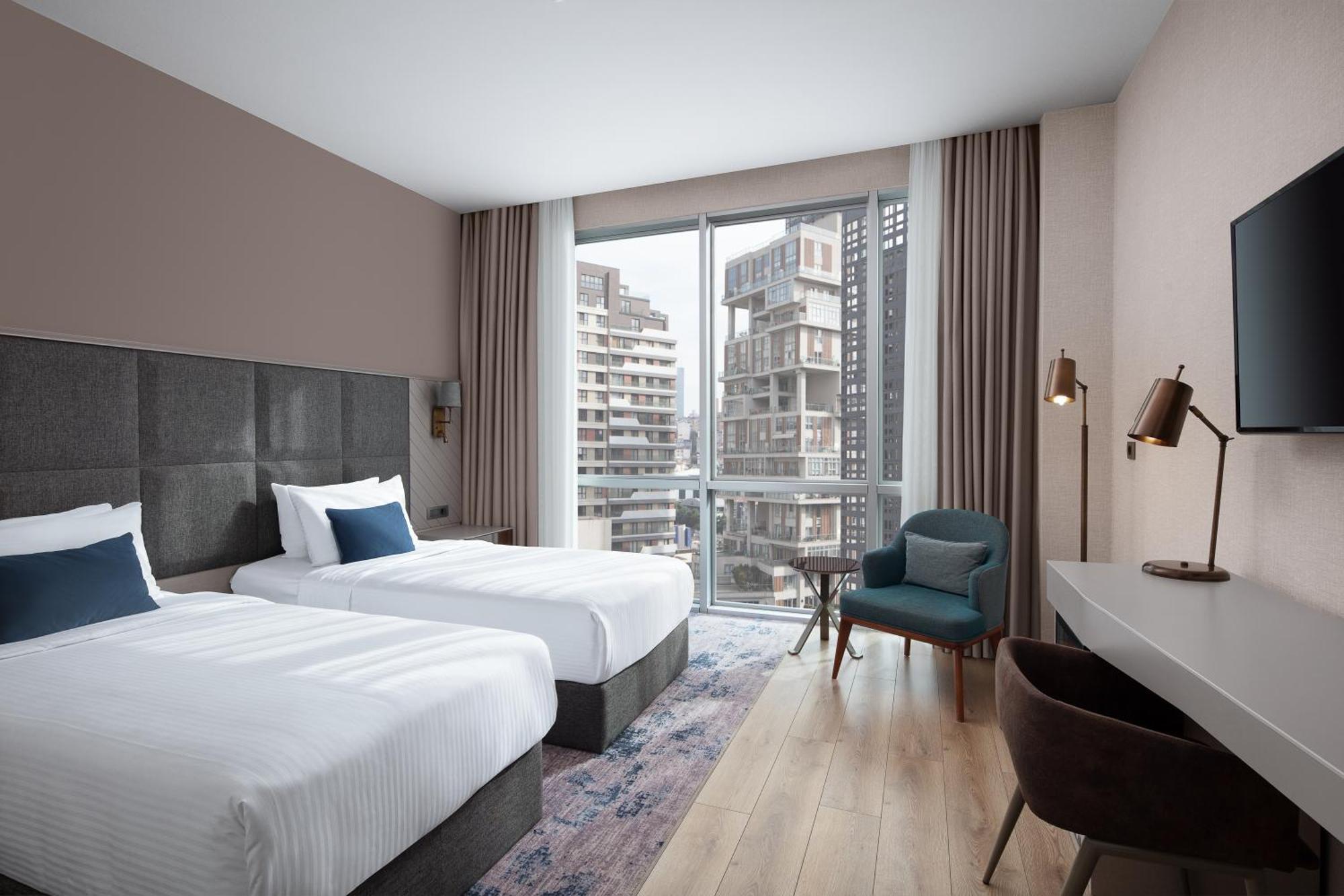Delta Hotels By Marriott Istanbul Vadi Exterior photo