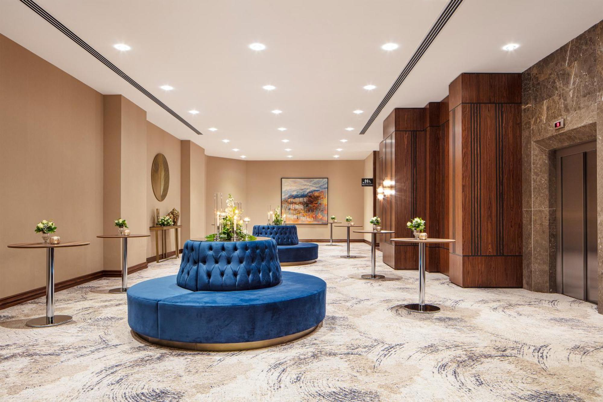 Delta Hotels By Marriott Istanbul Vadi Exterior photo