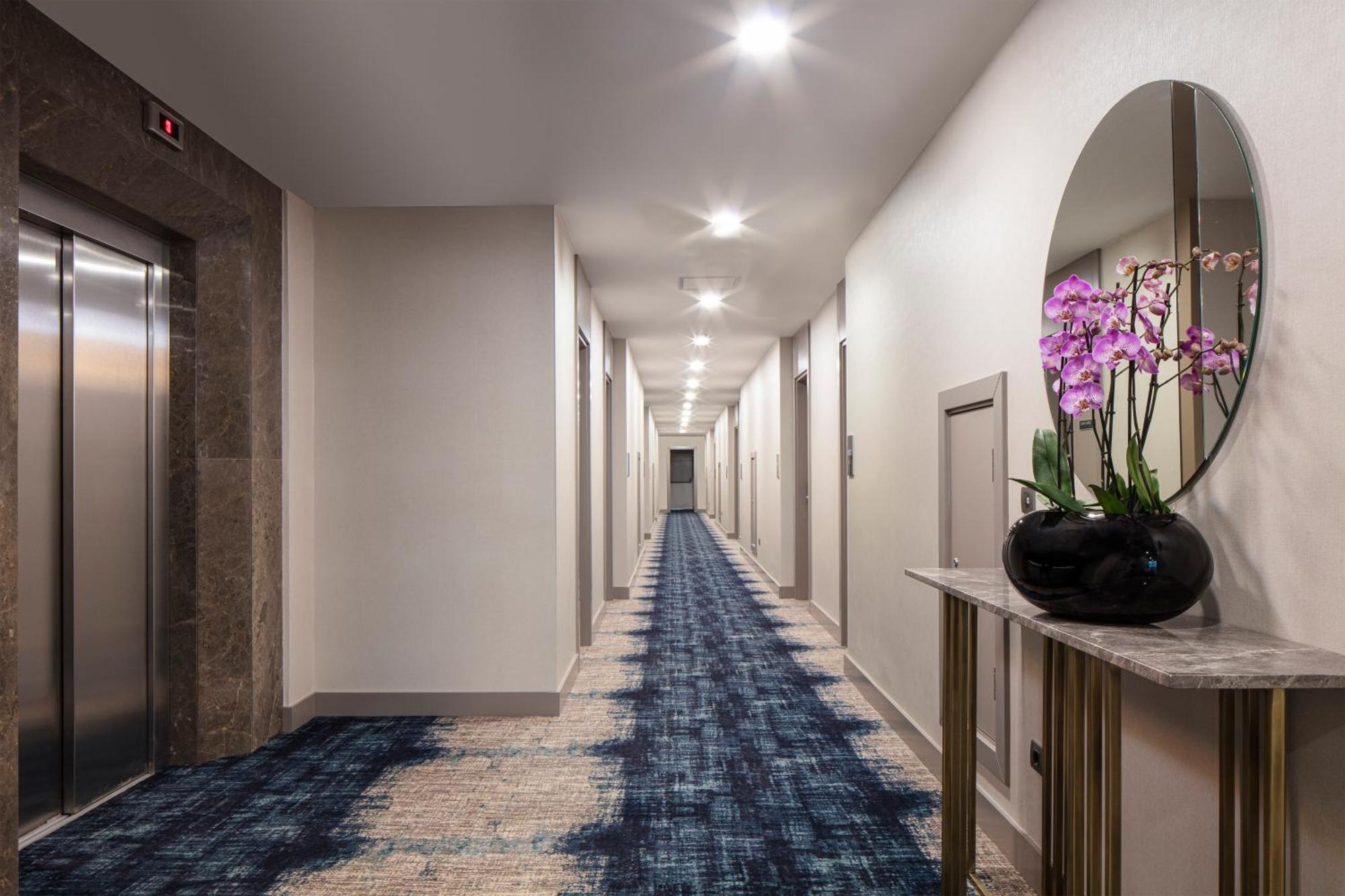 Delta Hotels By Marriott Istanbul Vadi Exterior photo