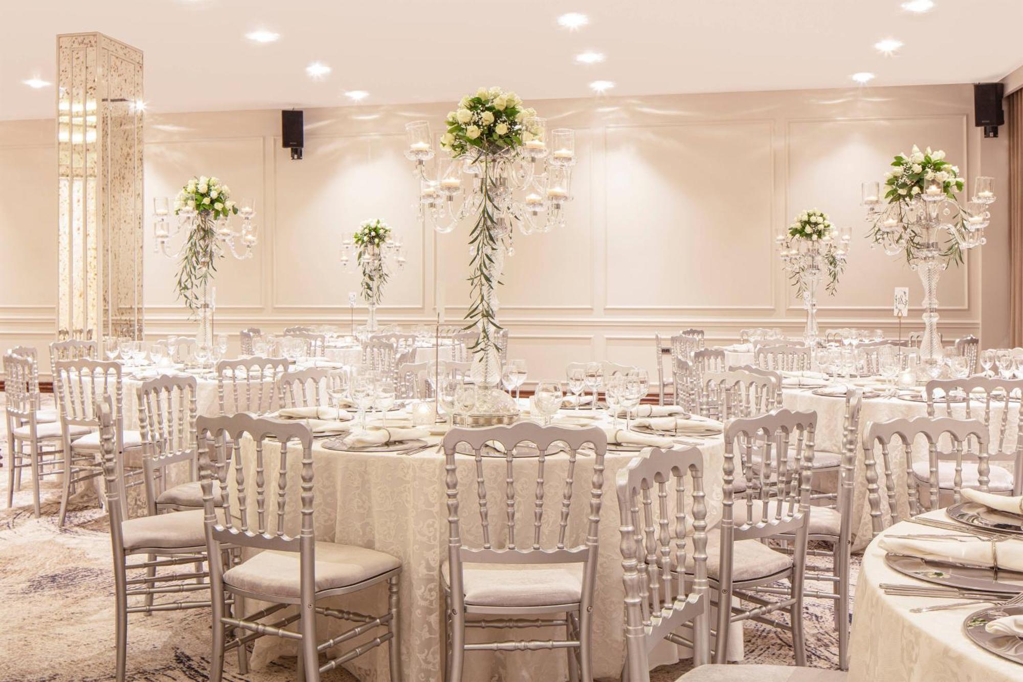 Delta Hotels By Marriott Istanbul Vadi Exterior photo