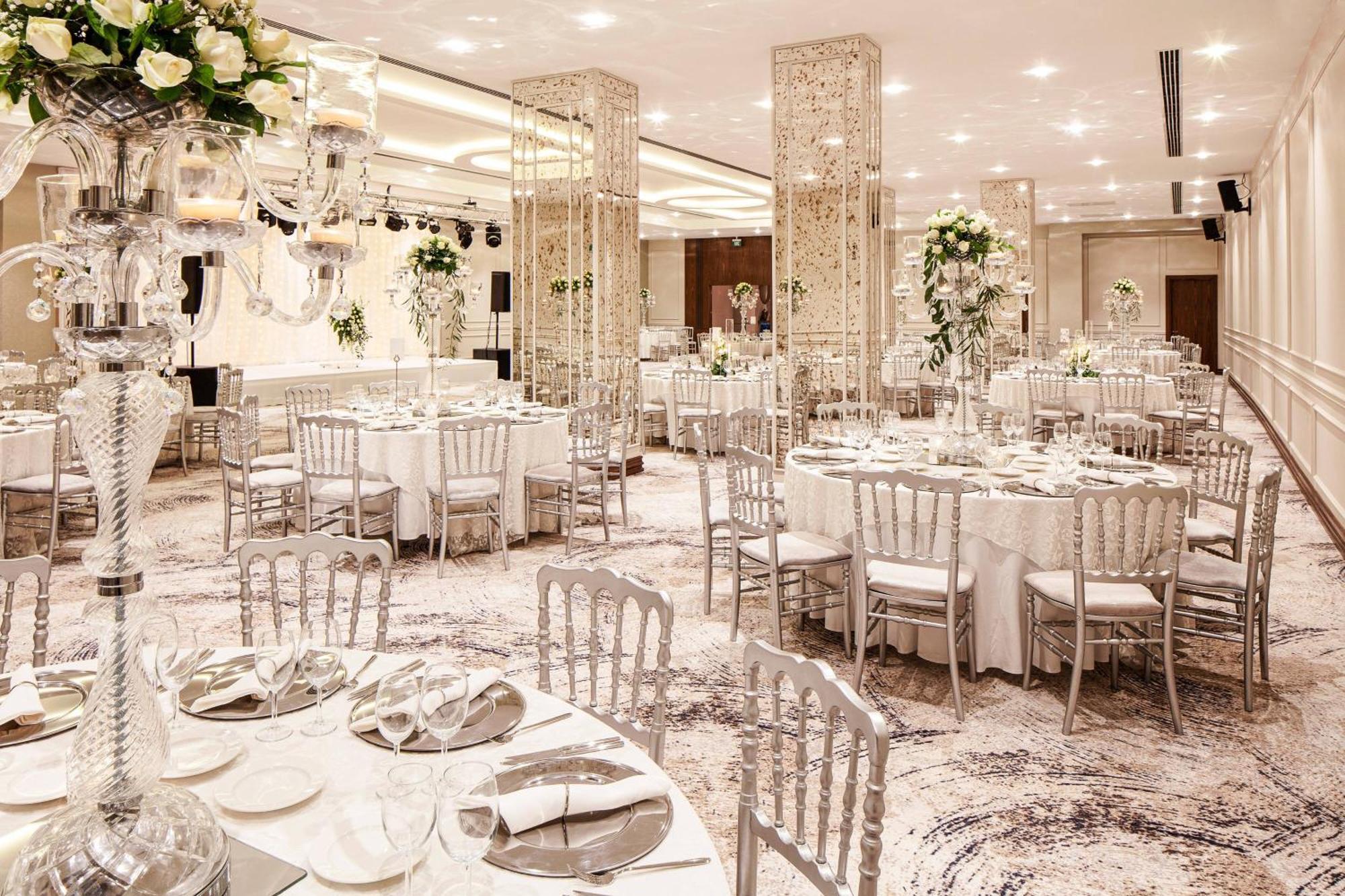 Delta Hotels By Marriott Istanbul Vadi Exterior photo