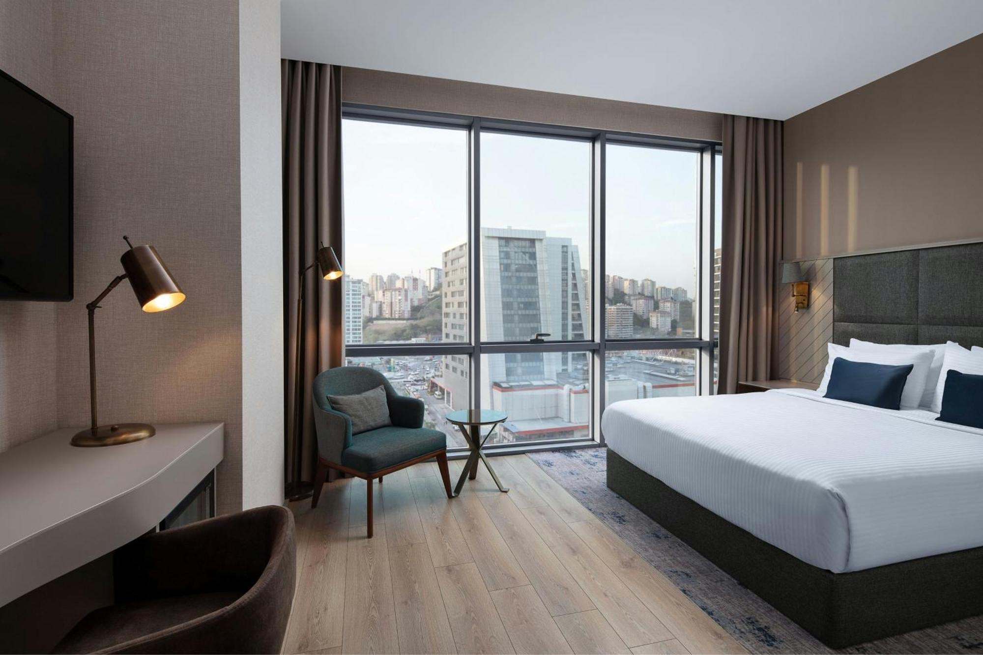 Delta Hotels By Marriott Istanbul Vadi Exterior photo