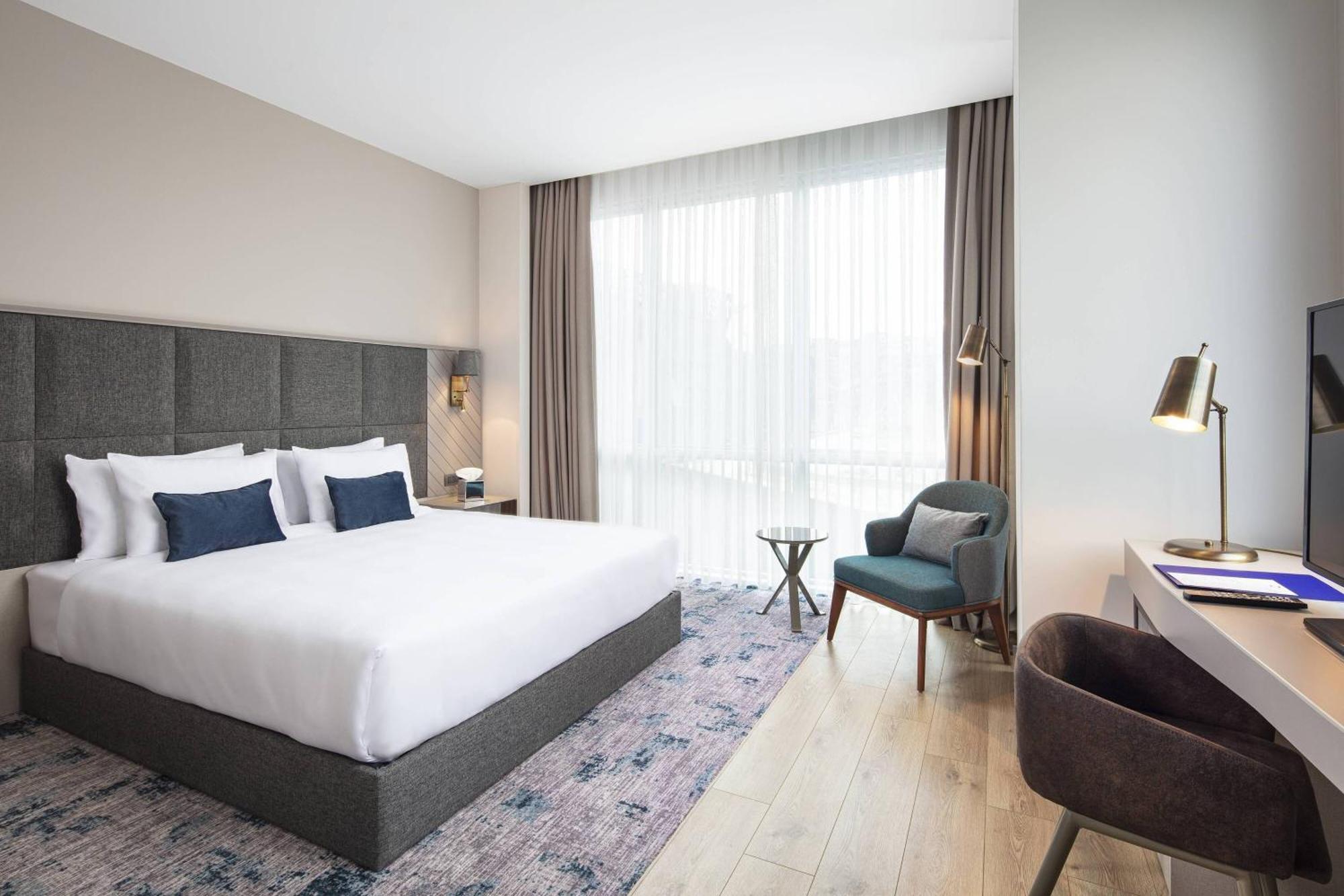 Delta Hotels By Marriott Istanbul Vadi Exterior photo
