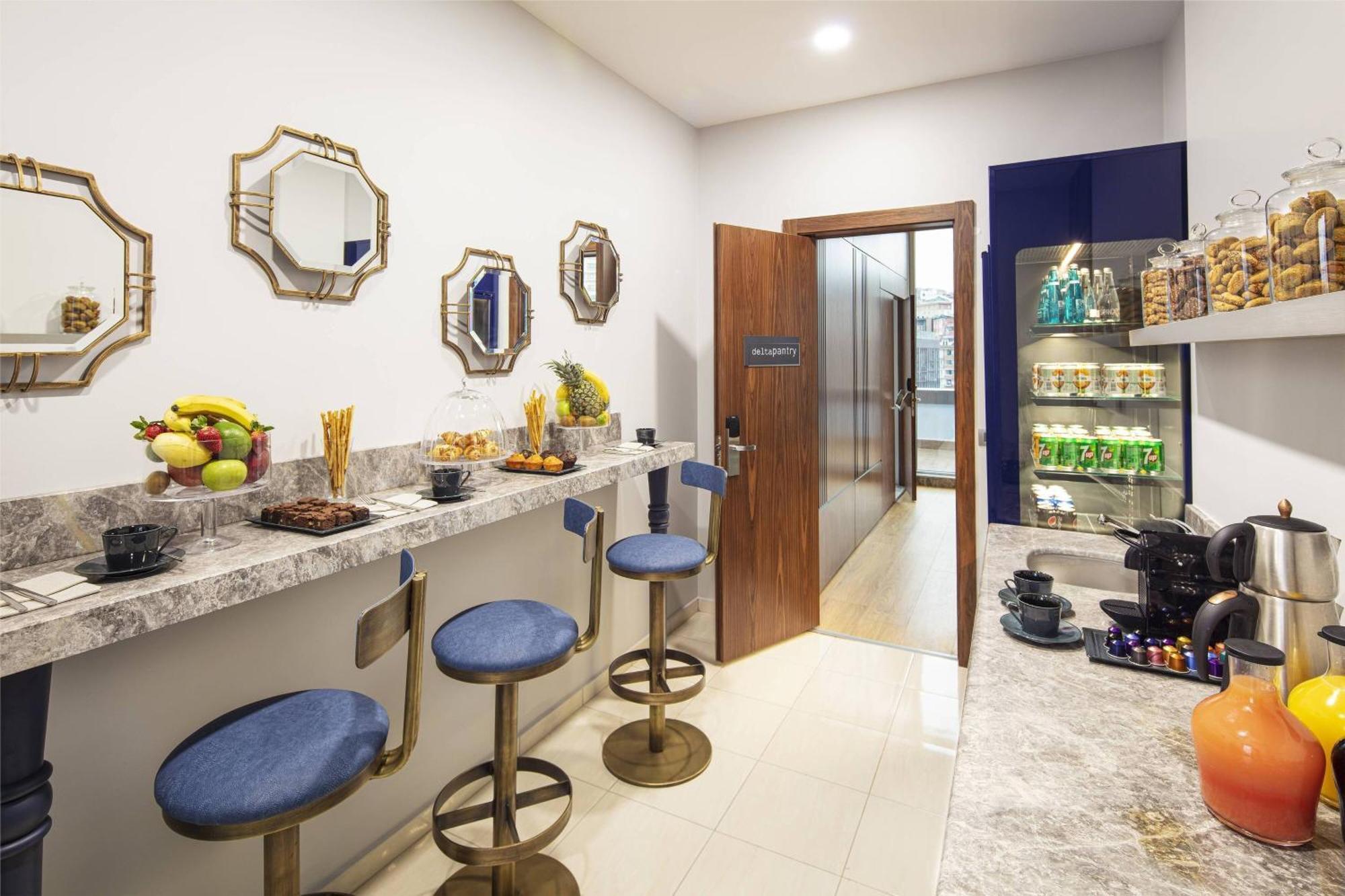 Delta Hotels By Marriott Istanbul Vadi Exterior photo