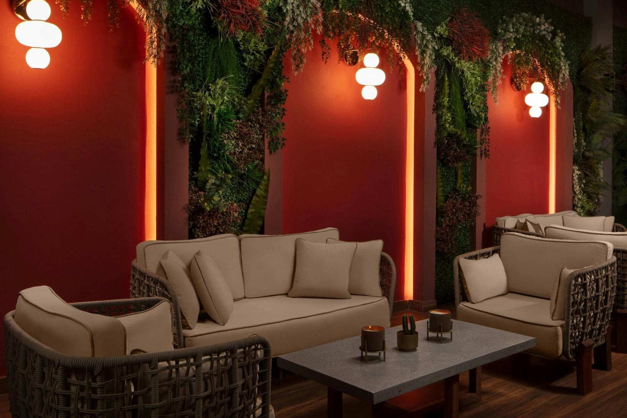 Delta Hotels By Marriott Istanbul Vadi Exterior photo